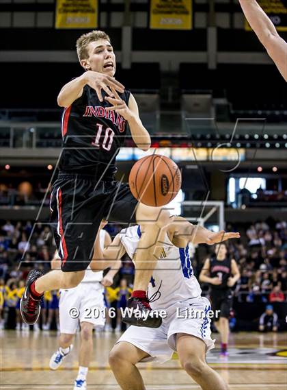 Thumbnail 1 in Holy Cross vs Newport Central Catholic (Ninth Region Semifinal) photogallery.