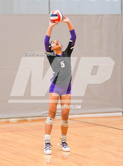 Thumbnail 3 in Millennium vs. Mater Dei (Nike Tournament of Champions) photogallery.