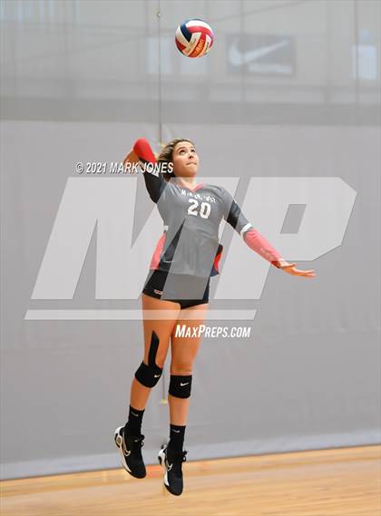 Thumbnail 1 in Millennium vs. Mater Dei (Nike Tournament of Champions) photogallery.