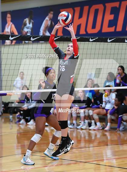 Thumbnail 3 in Millennium vs. Mater Dei (Nike Tournament of Champions) photogallery.