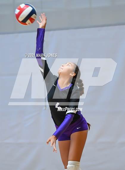 Thumbnail 2 in Millennium vs. Mater Dei (Nike Tournament of Champions) photogallery.