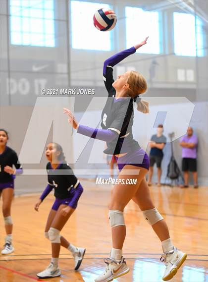 Thumbnail 3 in Millennium vs. Mater Dei (Nike Tournament of Champions) photogallery.