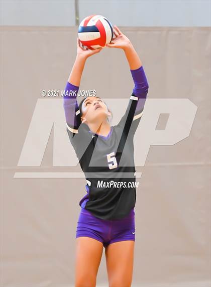 Thumbnail 1 in Millennium vs. Mater Dei (Nike Tournament of Champions) photogallery.