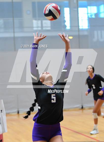 Thumbnail 3 in Millennium vs. Mater Dei (Nike Tournament of Champions) photogallery.