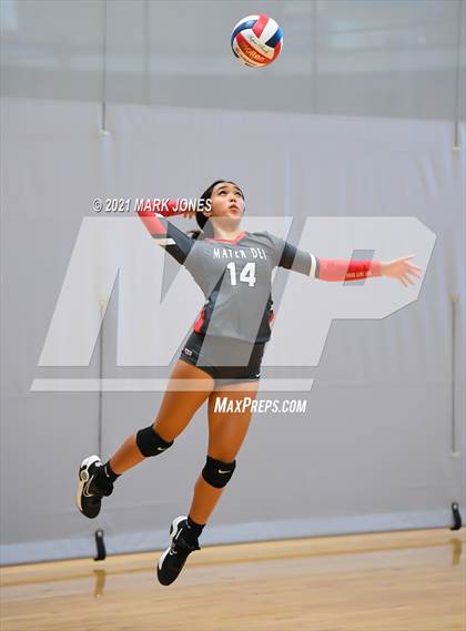 Thumbnail 2 in Millennium vs. Mater Dei (Nike Tournament of Champions) photogallery.