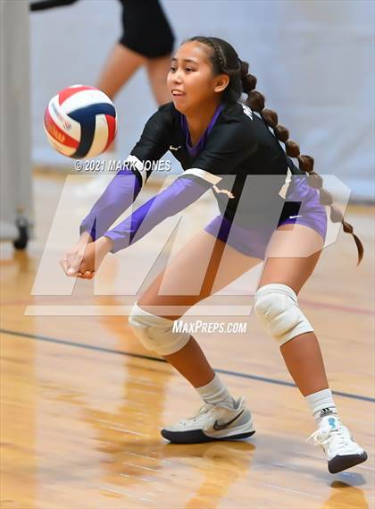 Thumbnail 2 in Millennium vs. Mater Dei (Nike Tournament of Champions) photogallery.