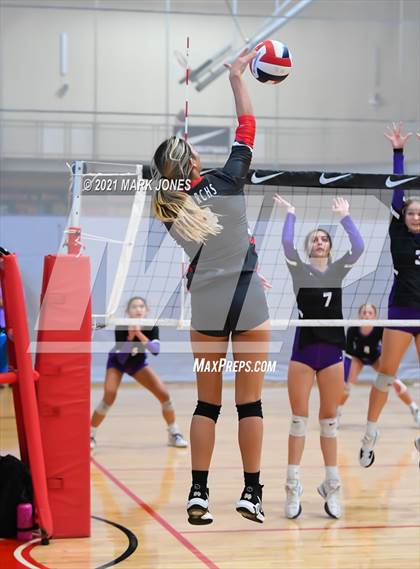 Thumbnail 3 in Millennium vs. Mater Dei (Nike Tournament of Champions) photogallery.