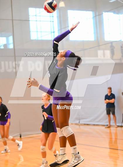 Thumbnail 1 in Millennium vs. Mater Dei (Nike Tournament of Champions) photogallery.