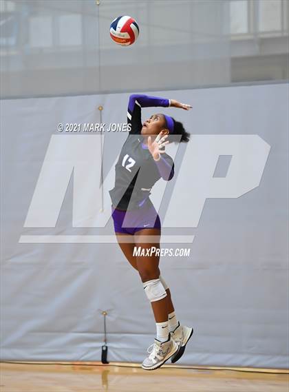 Thumbnail 3 in Millennium vs. Mater Dei (Nike Tournament of Champions) photogallery.