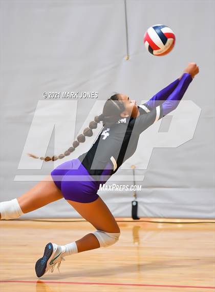 Thumbnail 1 in Millennium vs. Mater Dei (Nike Tournament of Champions) photogallery.
