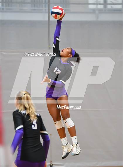 Thumbnail 3 in Millennium vs. Mater Dei (Nike Tournament of Champions) photogallery.