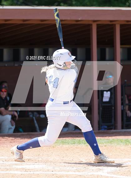 Thumbnail 2 in Villa Maria Academy vs Franklin (PIAA D10 4A Championship) photogallery.