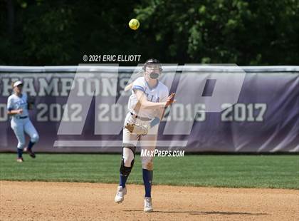 Thumbnail 3 in Villa Maria Academy vs Franklin (PIAA D10 4A Championship) photogallery.