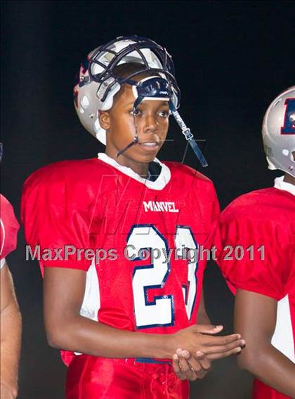 Thumbnail 3 in Terry vs. Manvel (4A Region 3 Bi-District Playoffs) photogallery.