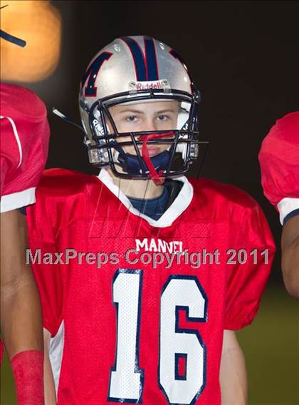 Thumbnail 1 in Terry vs. Manvel (4A Region 3 Bi-District Playoffs) photogallery.