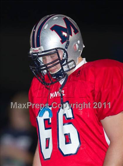 Thumbnail 2 in Terry vs. Manvel (4A Region 3 Bi-District Playoffs) photogallery.