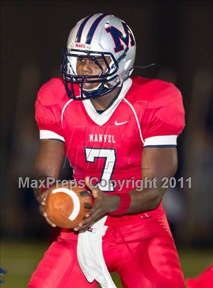 Thumbnail 1 in Terry vs. Manvel (4A Region 3 Bi-District Playoffs) photogallery.
