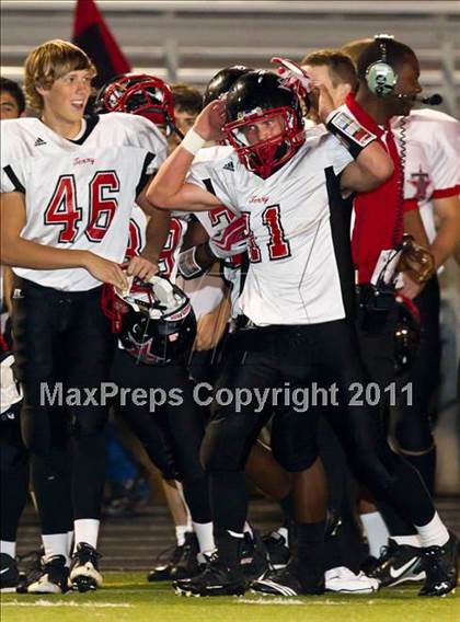 Thumbnail 3 in Terry vs. Manvel (4A Region 3 Bi-District Playoffs) photogallery.
