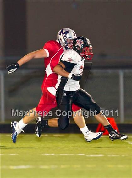 Thumbnail 1 in Terry vs. Manvel (4A Region 3 Bi-District Playoffs) photogallery.