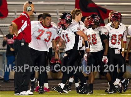 Thumbnail 1 in Terry vs. Manvel (4A Region 3 Bi-District Playoffs) photogallery.