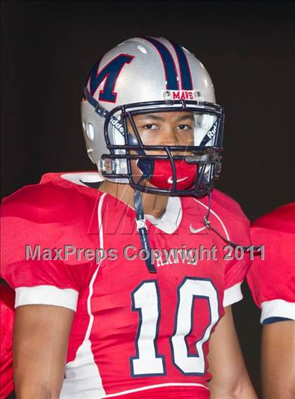 Thumbnail 2 in Terry vs. Manvel (4A Region 3 Bi-District Playoffs) photogallery.