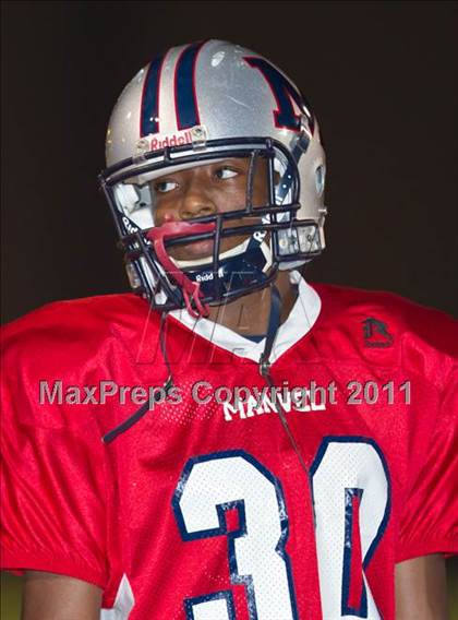 Thumbnail 1 in Terry vs. Manvel (4A Region 3 Bi-District Playoffs) photogallery.