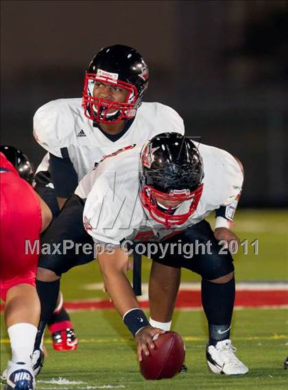 Thumbnail 3 in Terry vs. Manvel (4A Region 3 Bi-District Playoffs) photogallery.