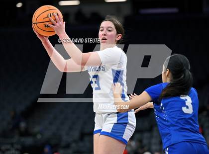 Thumbnail 3 in Rancho Bernardo vs. Caruthers (CIF State D2 Final) photogallery.