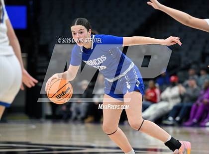 Thumbnail 2 in Rancho Bernardo vs. Caruthers (CIF State D2 Final) photogallery.