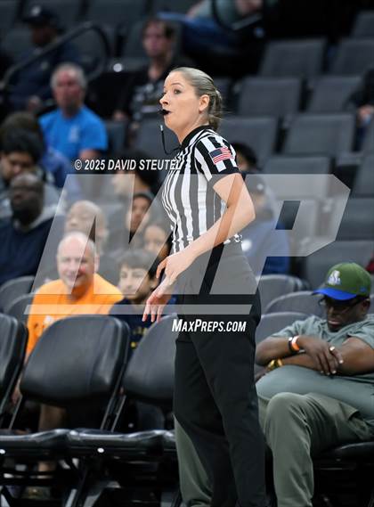 Thumbnail 3 in Rancho Bernardo vs. Caruthers (CIF State D2 Final) photogallery.