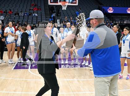 Thumbnail 3 in Rancho Bernardo vs. Caruthers (CIF State D2 Final) photogallery.
