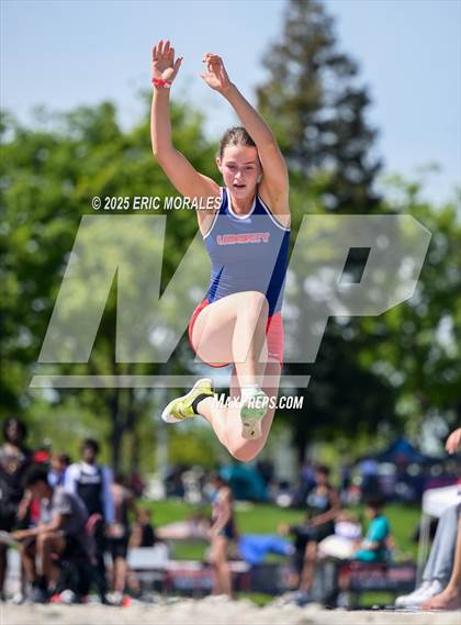 Thumbnail 1 in West Coast Relays (Field Events) photogallery.