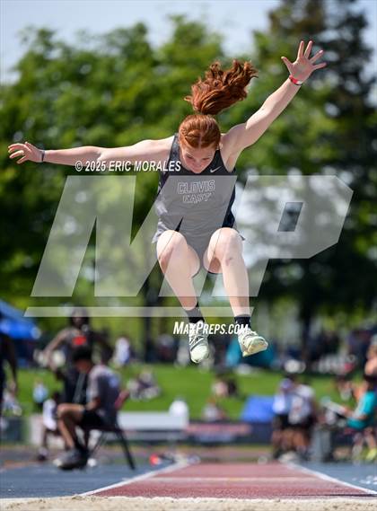 Thumbnail 2 in West Coast Relays (Field Events) photogallery.