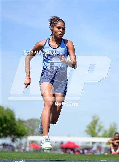 Thumbnail 2 in West Coast Relays (Field Events) photogallery.