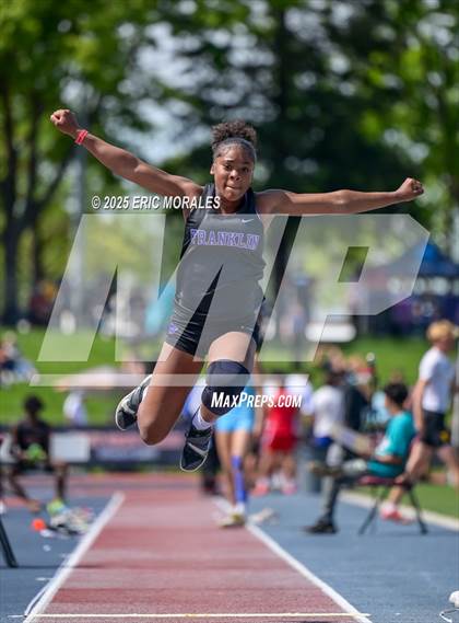 Thumbnail 1 in West Coast Relays (Field Events) photogallery.