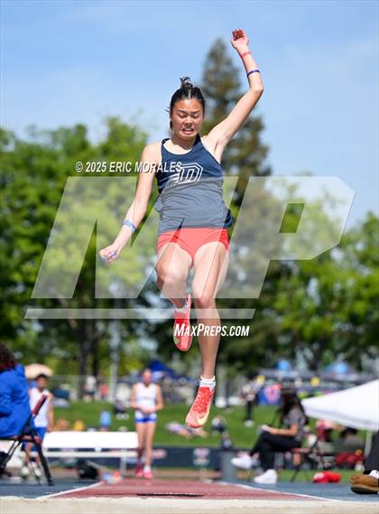 Thumbnail 1 in West Coast Relays (Field Events) photogallery.