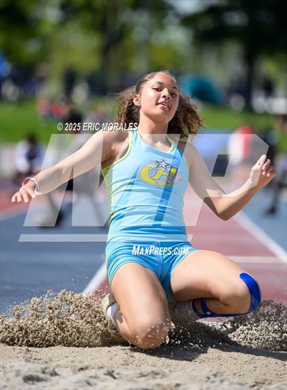 Thumbnail 1 in West Coast Relays (Field Events) photogallery.