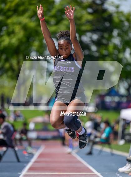 Thumbnail 2 in West Coast Relays (Field Events) photogallery.