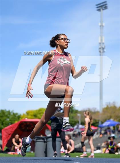Thumbnail 3 in West Coast Relays (Field Events) photogallery.