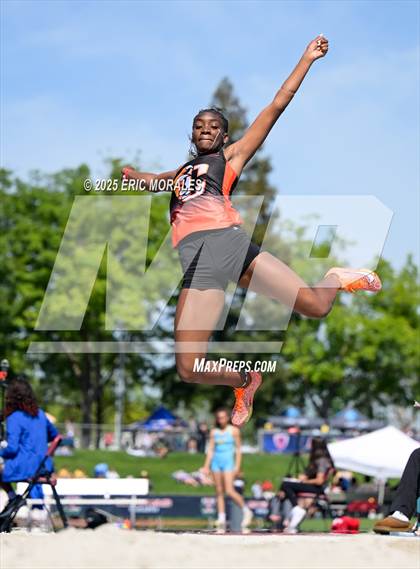 Thumbnail 1 in West Coast Relays (Field Events) photogallery.