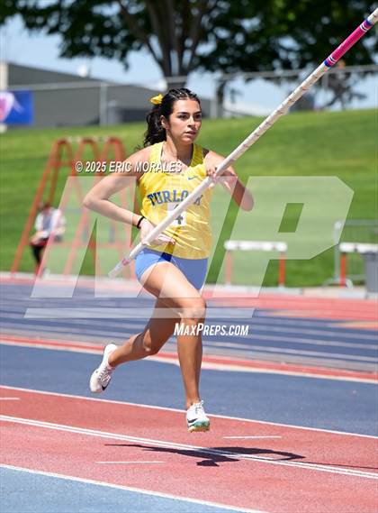 Thumbnail 2 in West Coast Relays (Field Events) photogallery.