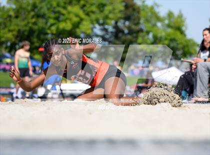 Thumbnail 1 in West Coast Relays (Field Events) photogallery.