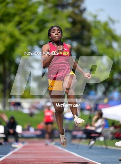 Thumbnail 1 in West Coast Relays (Field Events) photogallery.