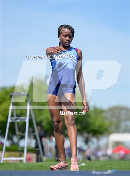 Thumbnail 3 in West Coast Relays (Field Events) photogallery.