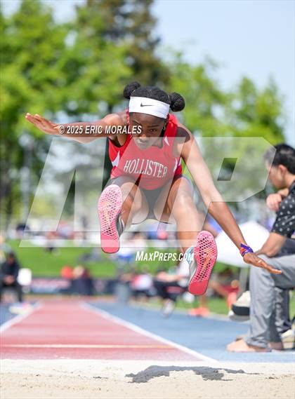 Thumbnail 3 in West Coast Relays (Field Events) photogallery.