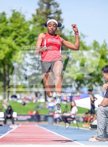 Thumbnail 1 in West Coast Relays (Field Events) photogallery.