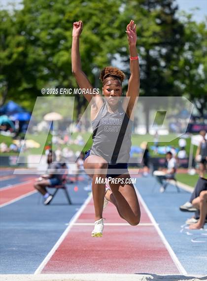 Thumbnail 3 in West Coast Relays (Field Events) photogallery.