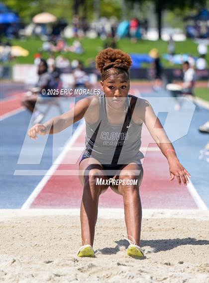 Thumbnail 1 in West Coast Relays (Field Events) photogallery.