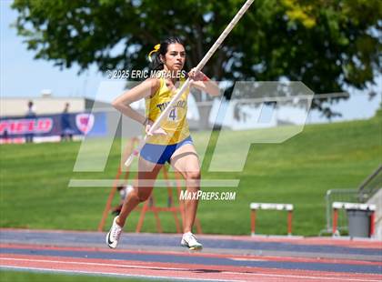 Thumbnail 1 in West Coast Relays (Field Events) photogallery.