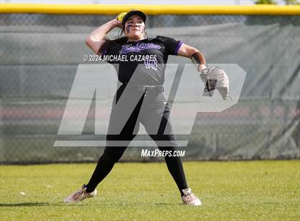 Thumbnail 2 in Highland @ Arizona College Prep (Hamilton Invitational) photogallery.